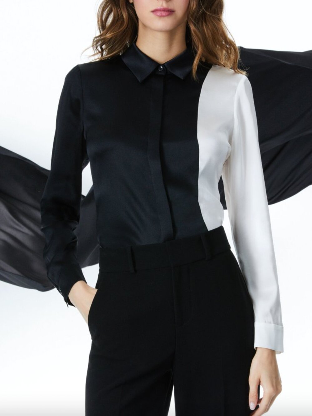 $295 NWT Alice + Olivia Black White Colorblock Silk Willa Blouse Top size Small